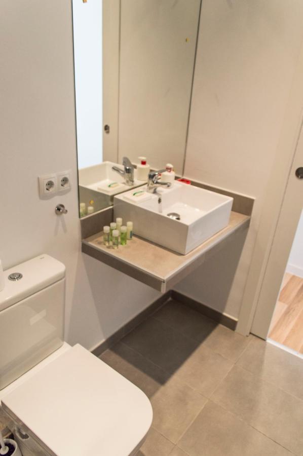 For You Rentals New Design Apartment Temporal Puerta Del Sol Pre10C Madrid Bagian luar foto