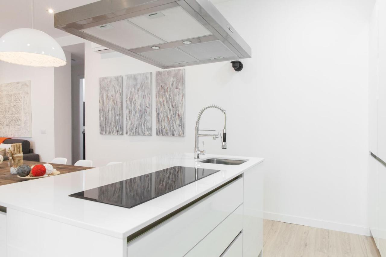 For You Rentals New Design Apartment Temporal Puerta Del Sol Pre10C Madrid Bagian luar foto