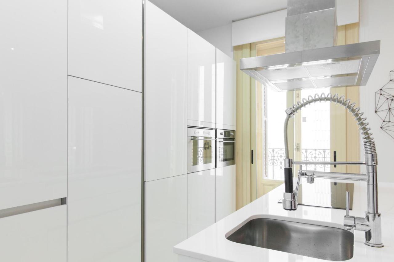 For You Rentals New Design Apartment Temporal Puerta Del Sol Pre10C Madrid Bagian luar foto