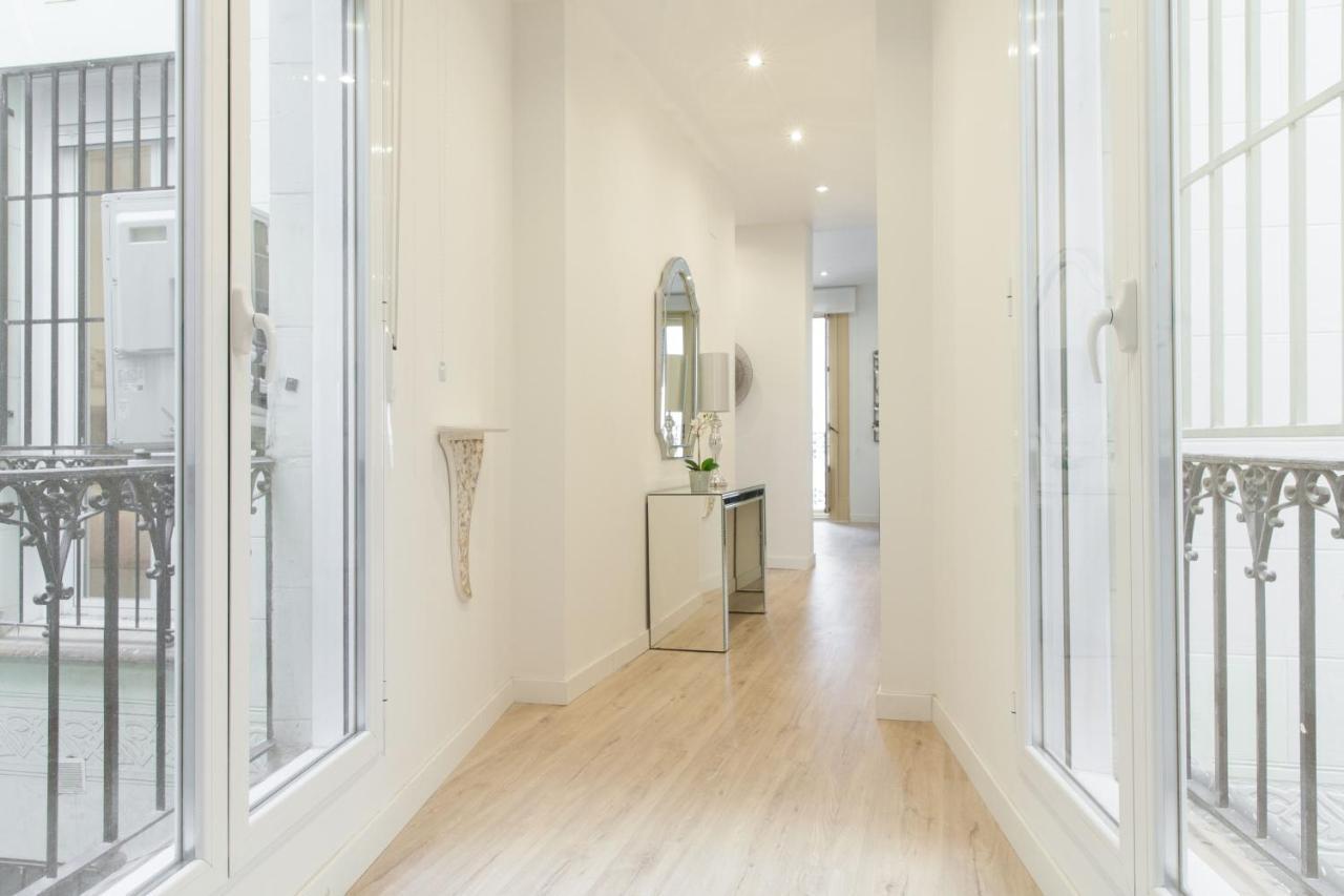 For You Rentals New Design Apartment Temporal Puerta Del Sol Pre10C Madrid Bagian luar foto