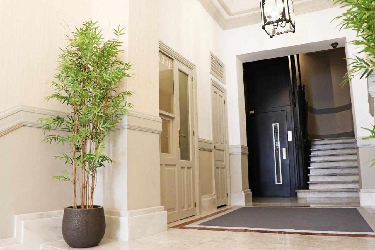 For You Rentals New Design Apartment Temporal Puerta Del Sol Pre10C Madrid Bagian luar foto